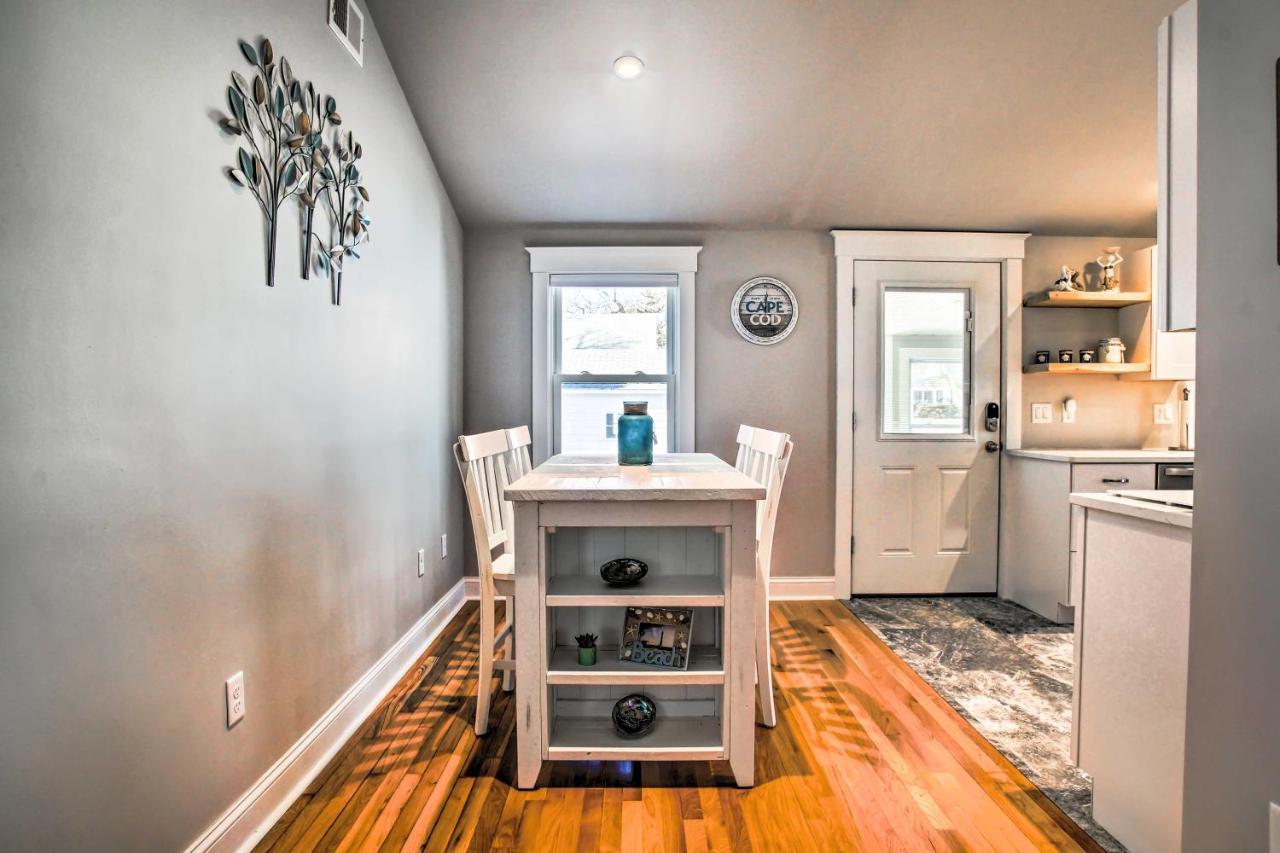 Updated Buzzards Bay Beach Cottage Walk To Shore! 伯恩 外观 照片